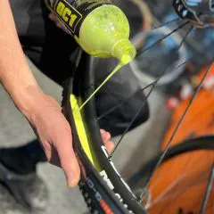 Uszczelniacz do opon bezdętkowych OC1 Tubeless Sealant 450ml